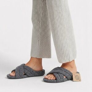 New FitFlop Womens Sandals Gracie Merino Wool Cross Slide Gray